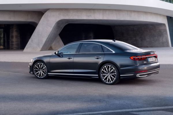 Audi A8 обновился