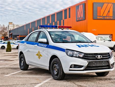 Более 1700 Lada Vesta направлены на службу в ДПС в регионы России