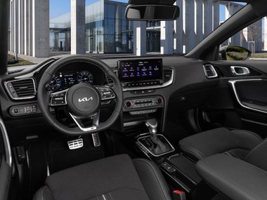 Новый Kia Ceed: цены и комплектации 2021