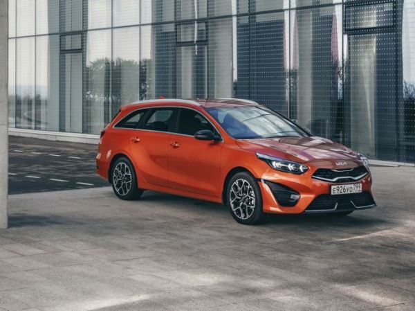 Обновлённые Kia Ceed и XCeed появились у российских дилеров