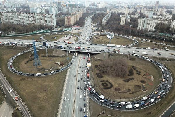 Почему МКАД остается самой аварийной дорогой Москвы