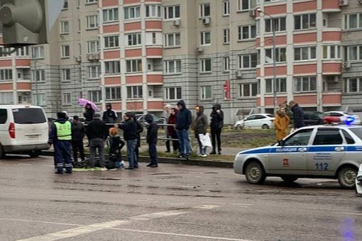 Женщину с ребенком сбили на пешеходном переходе в Московской области